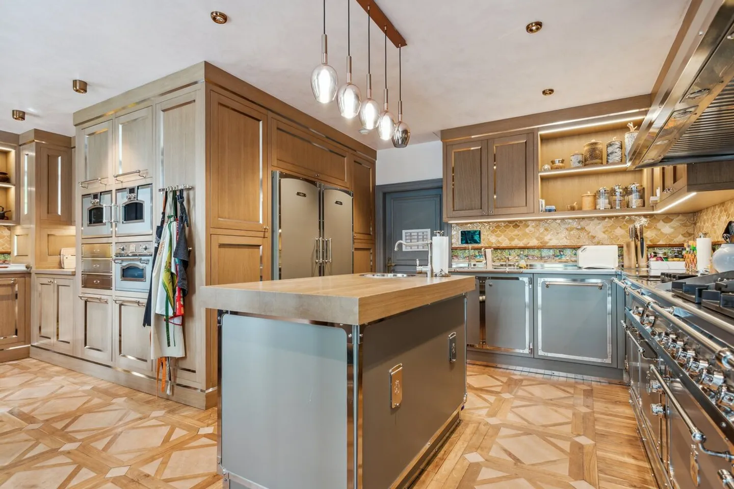 Residenza straordinaria alla periferia di Losanna - Foto 8 di 29