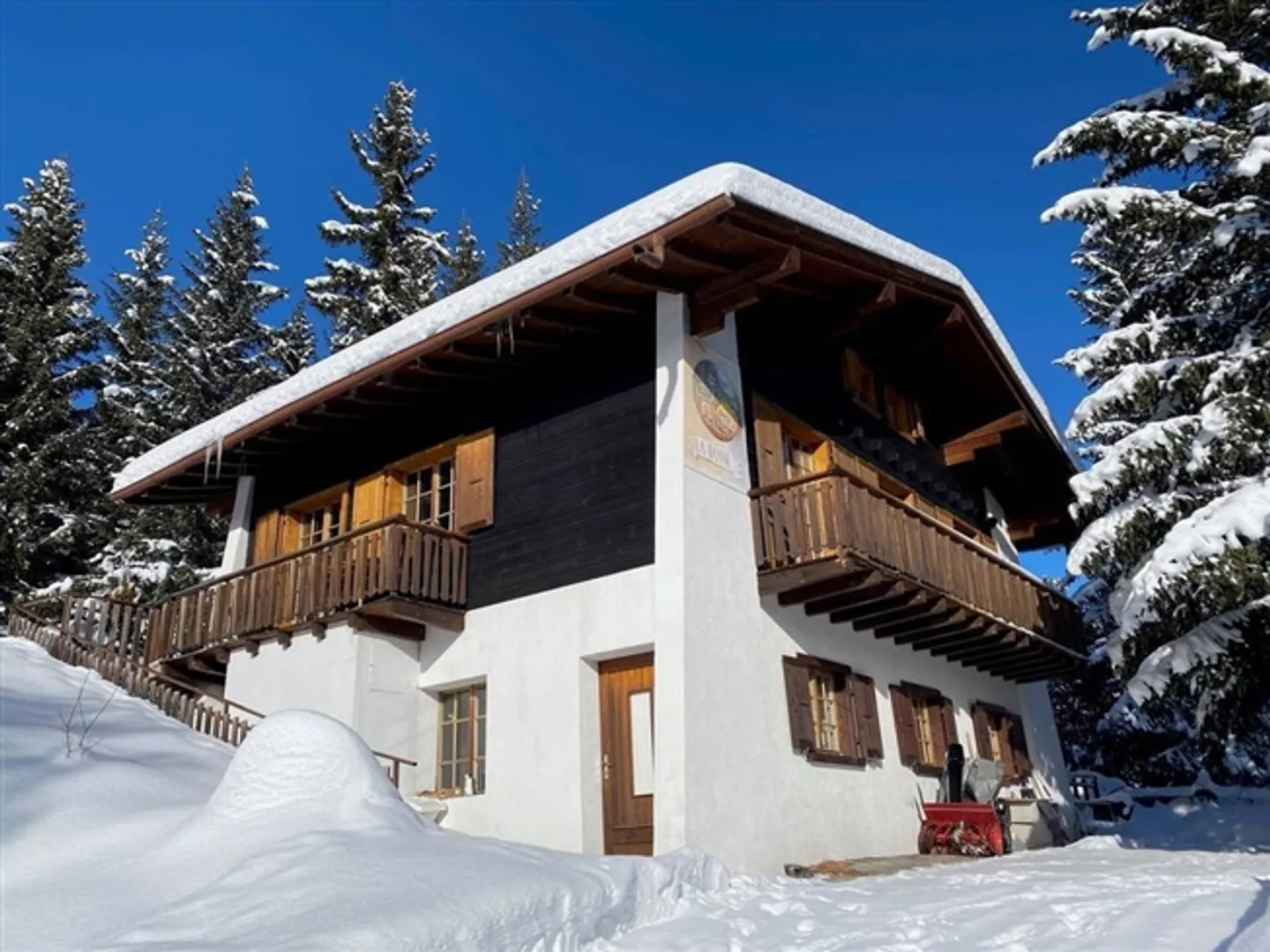 «7 Room chalet» - Foto 1 von 13