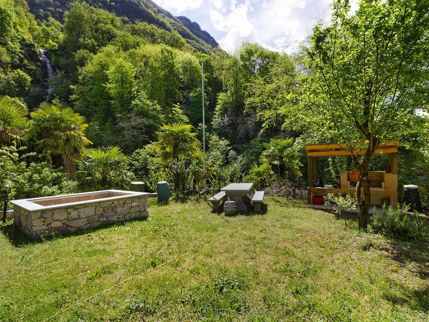 Splendid rustic surrounded by nature - Melano, Val Mara - Photo 8 of 10