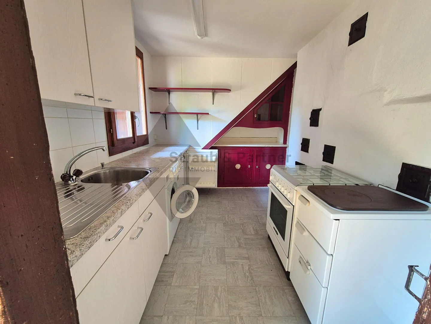 Mehrfamilienhaus mit Potenzial - Foto 4 von 10