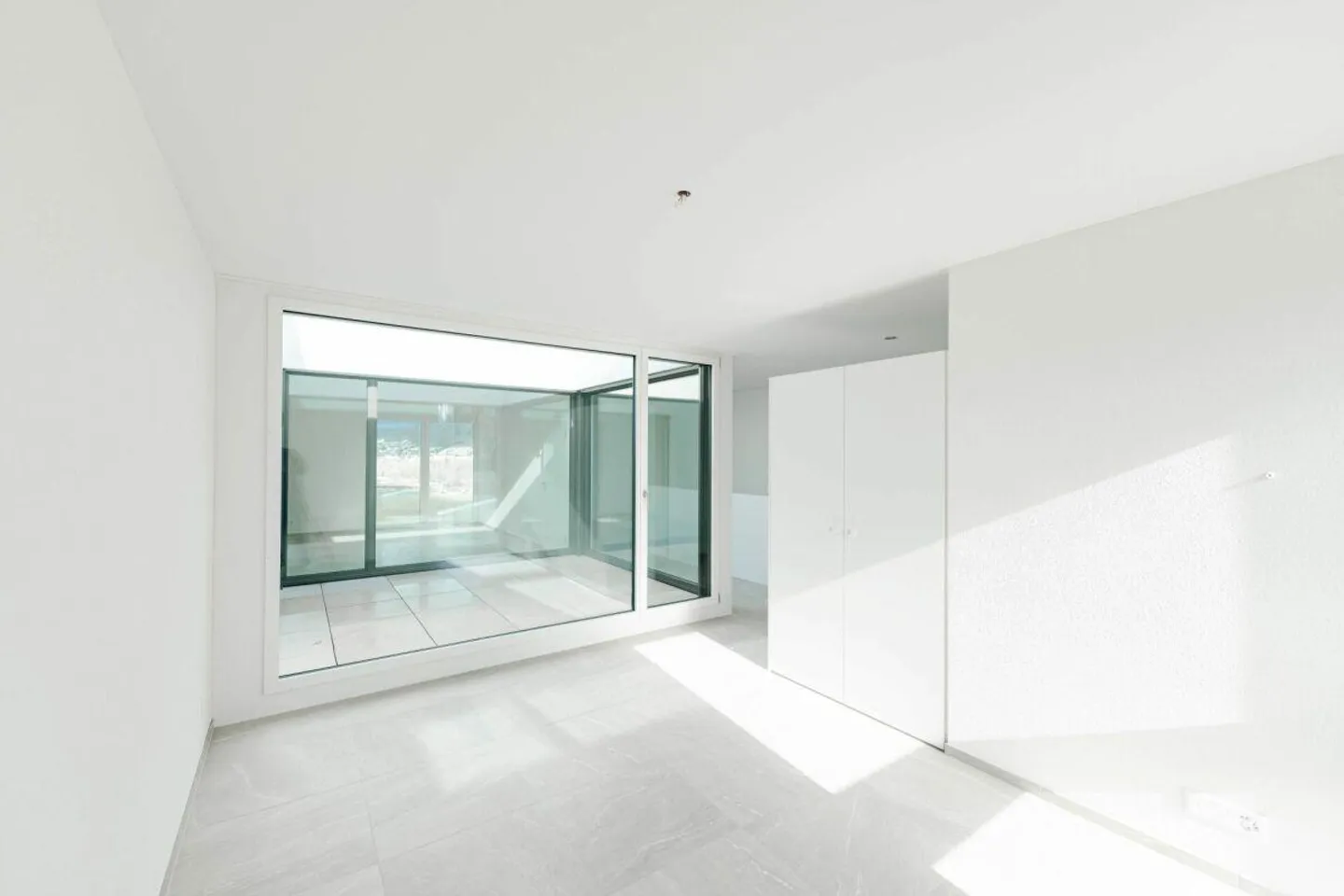 Beautiful Maisonette Apartment for Comfort in Aarau - Photo 3 of 10