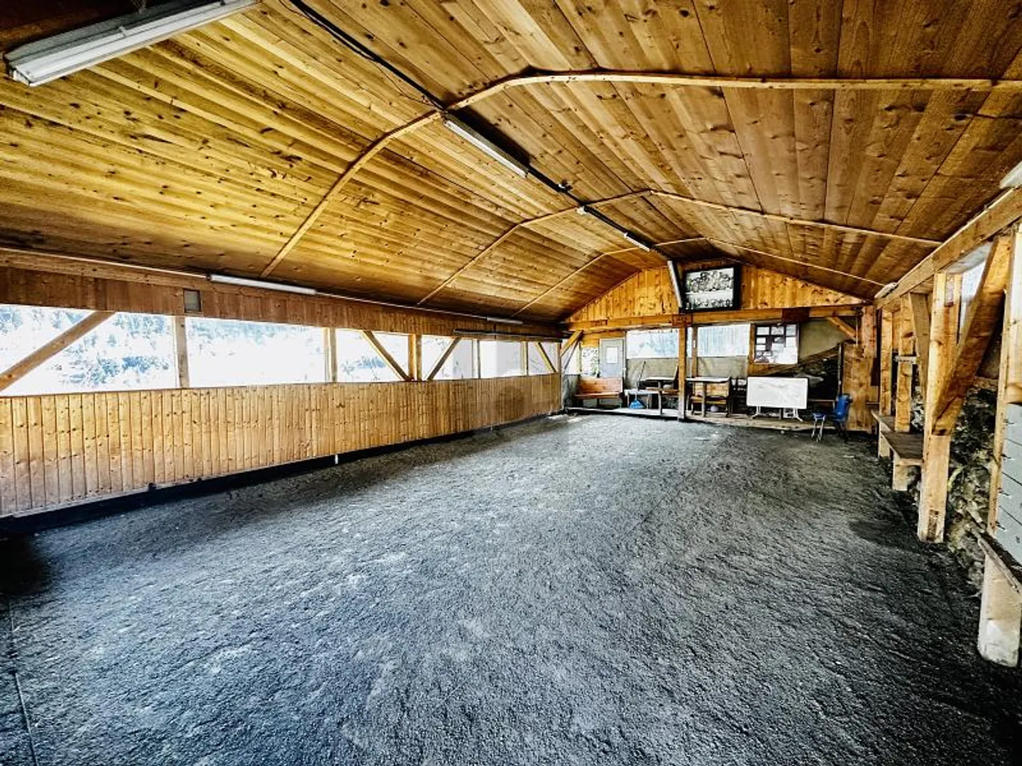 Hotel for sale - Photo 2 of 6