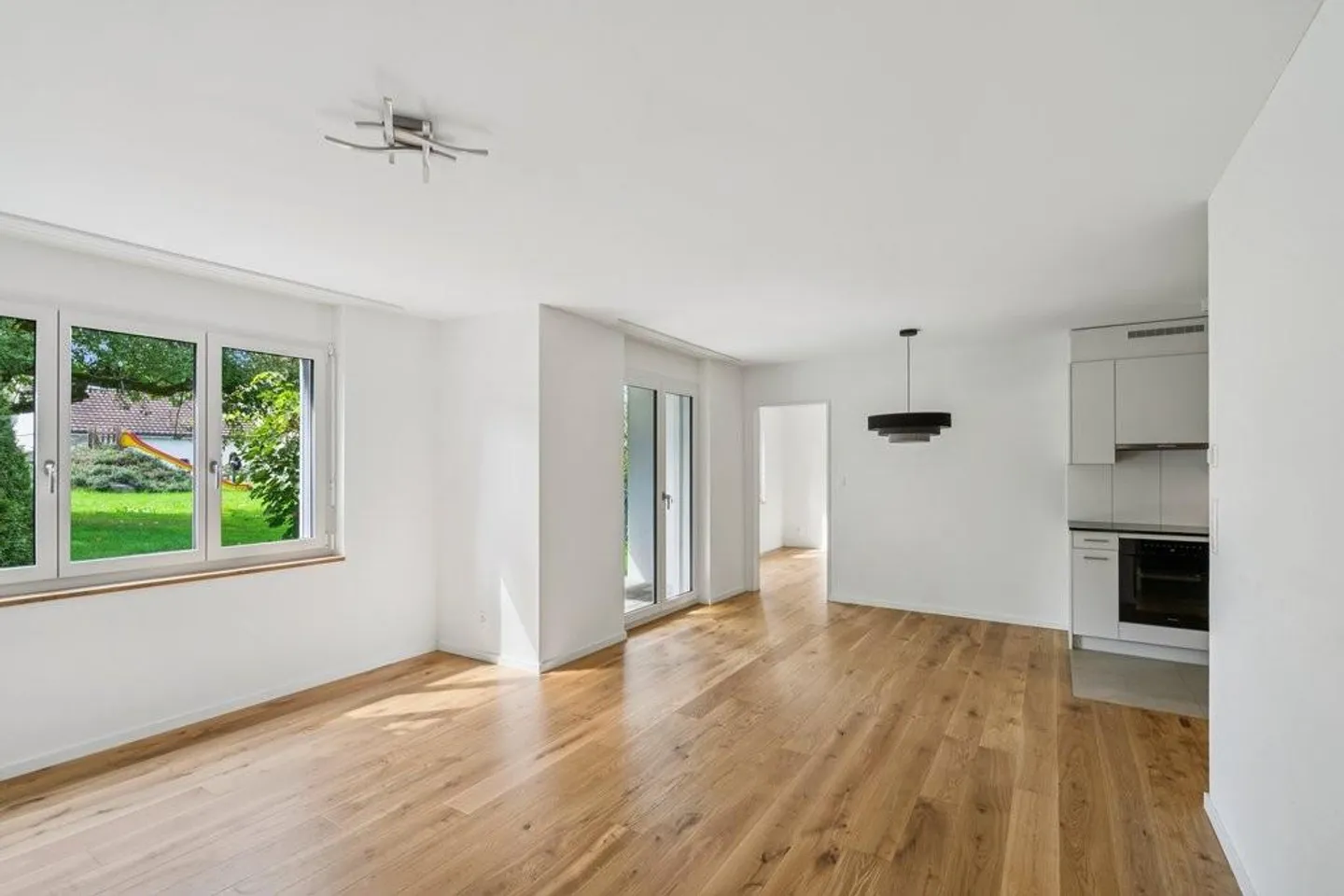 Moderne Wohnung mit Garten - Foto 2 von 7