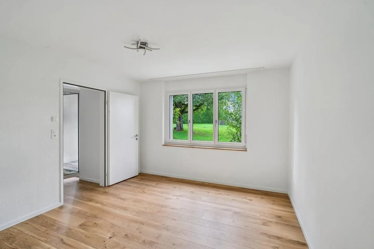 Moderne Wohnung mit Garten - Foto 5 von 7