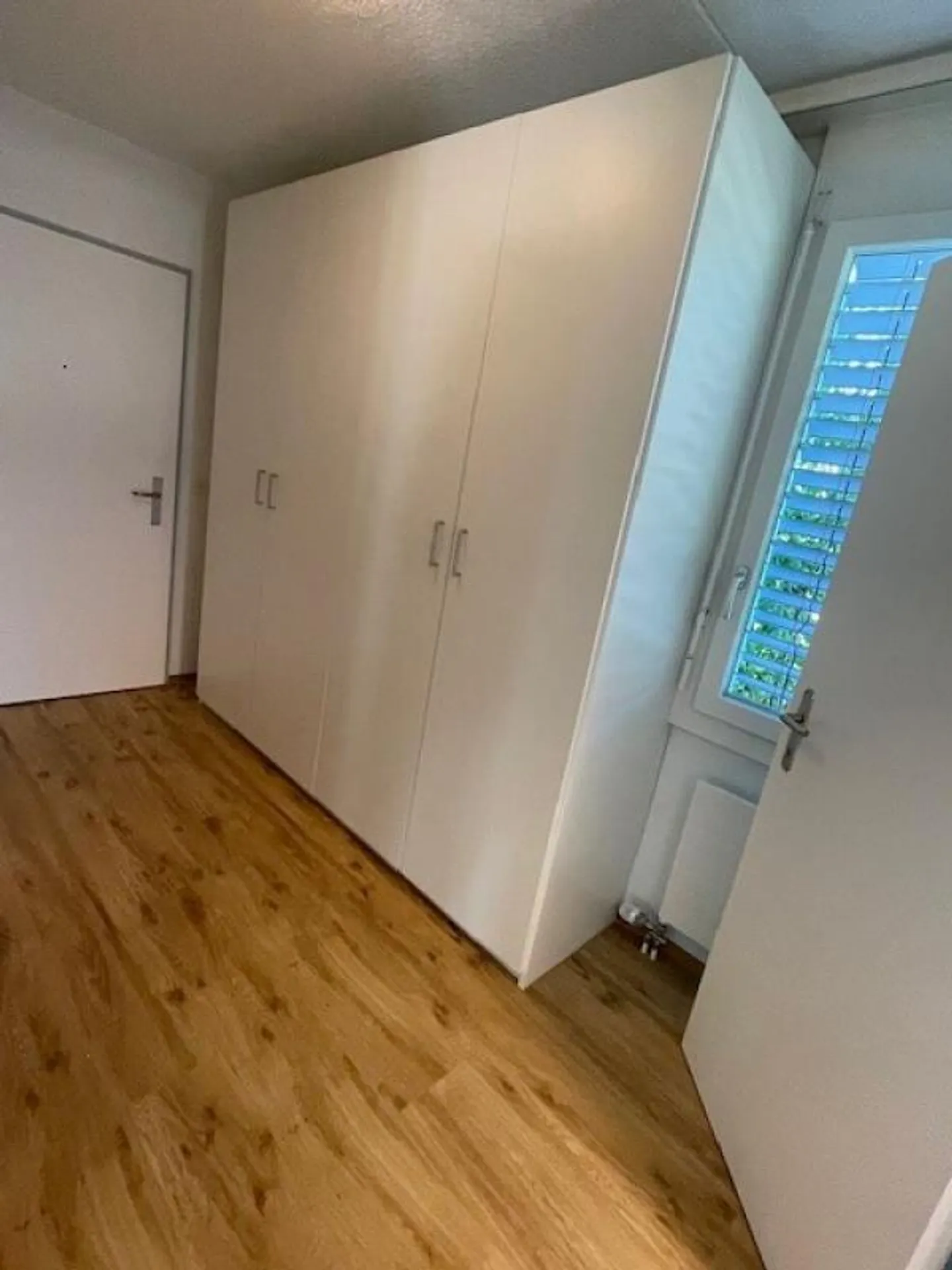Ampio Appartamento con Nuova Cucina - Foto 7 di 9