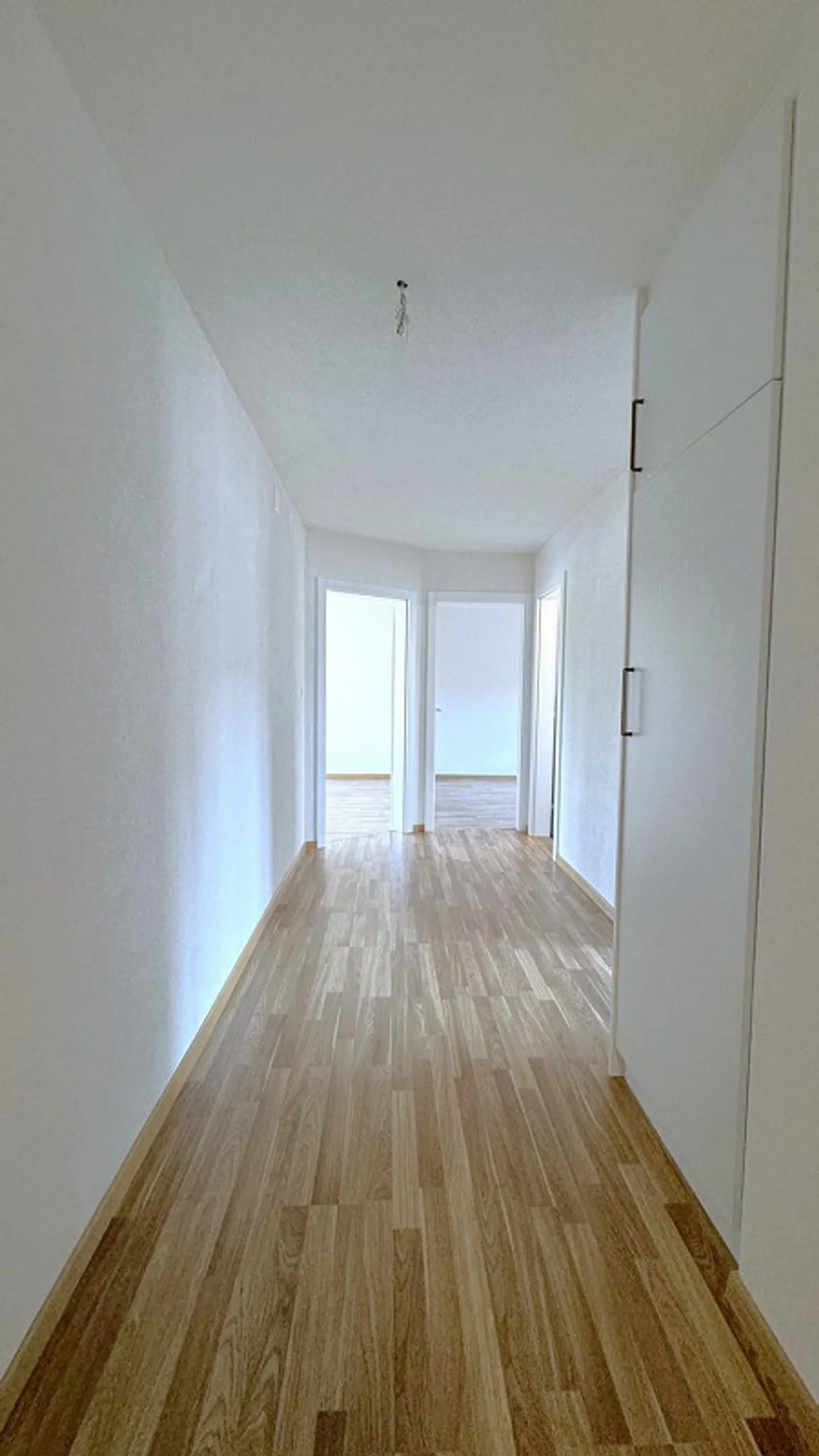 Appartement lumineux de 3 pièces avec balcon à Murgenthal disponible immédiatement ! - Photo 5 sur 8