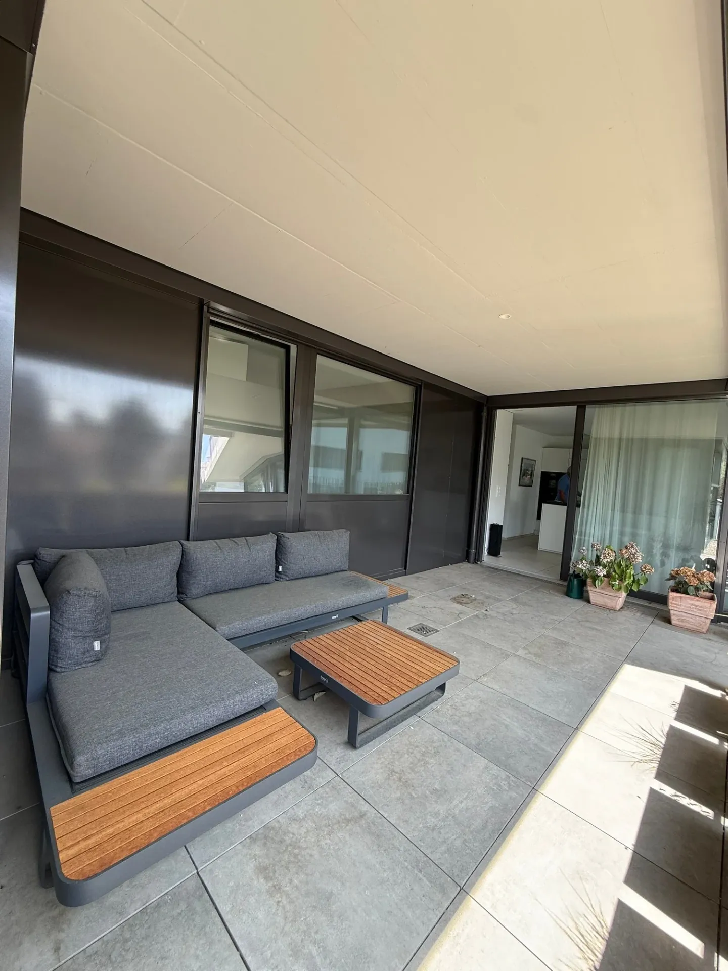 Appartement moderne de 4,5 pièces à Reinach BL - Photo 2 sur 26