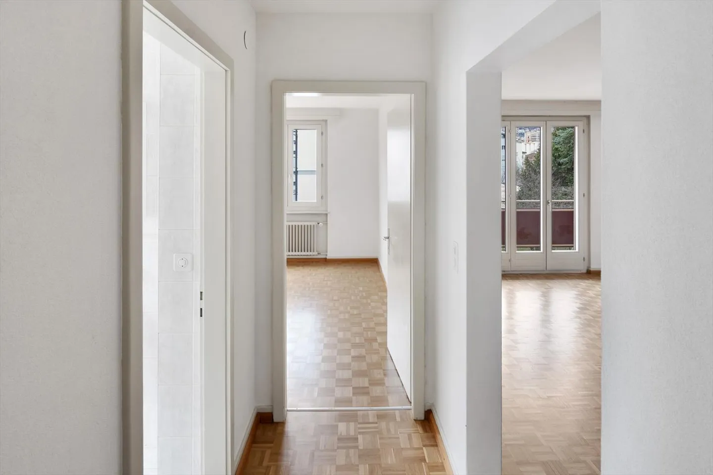Ruhiges Viertel unterhalb der Innenstadt - Foto 4 von 10