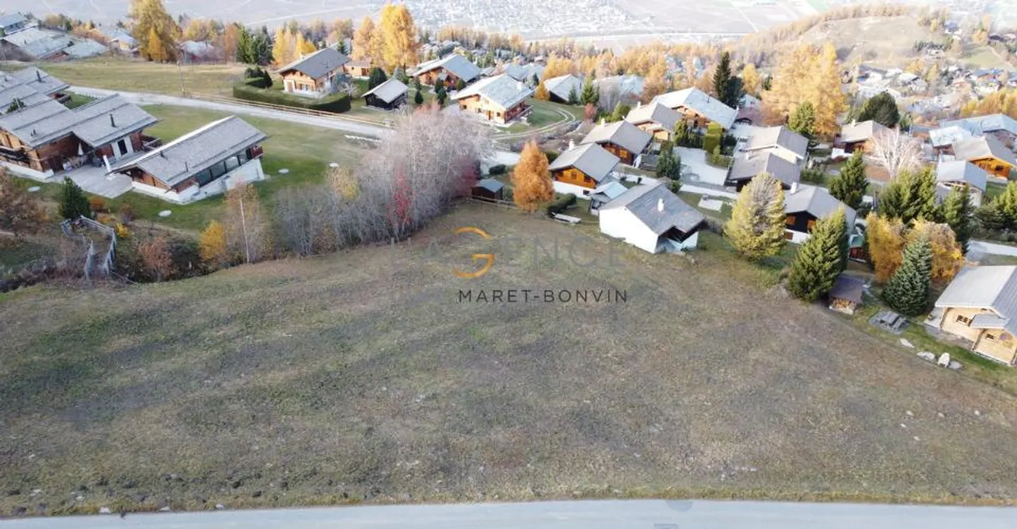 Building Land - Photo 3 of 6