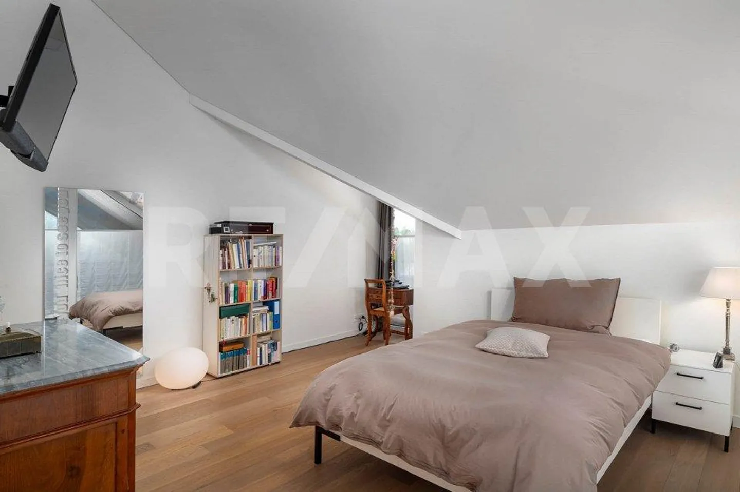 Alone at the top, like new, quiet and with beautiful panoramic views - Photo 8 of 13