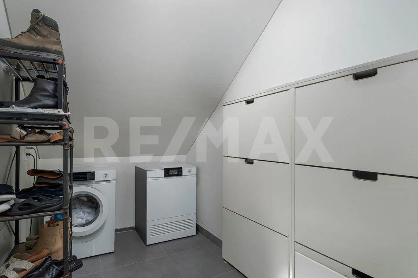 Alone at the top, like new, quiet and with beautiful panoramic views - Photo 13 of 13