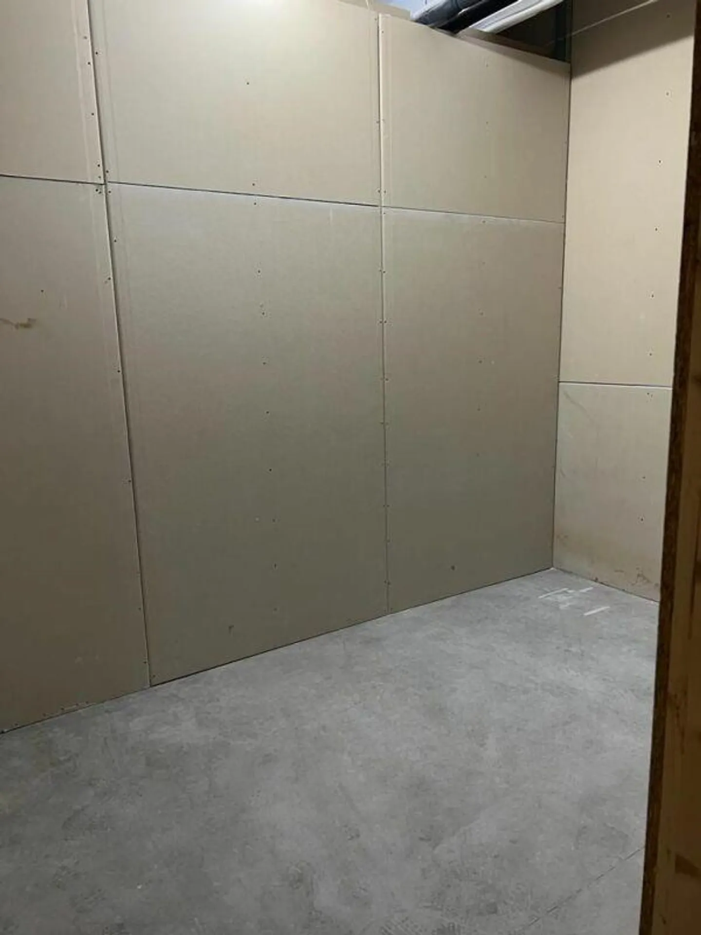 Espace commercial - entrepôt - Photo 3 sur 3