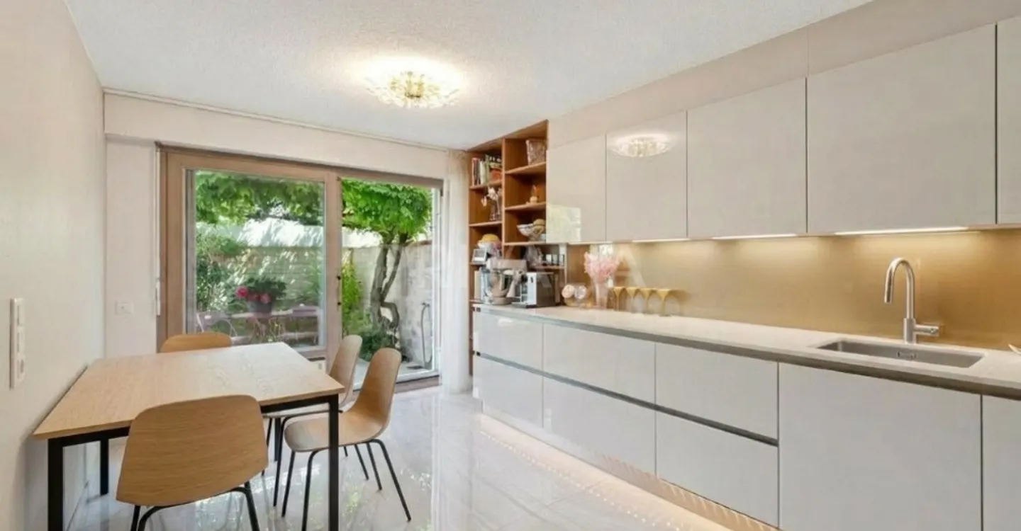 Charmante maison mitoyenne - Photo 5 sur 8