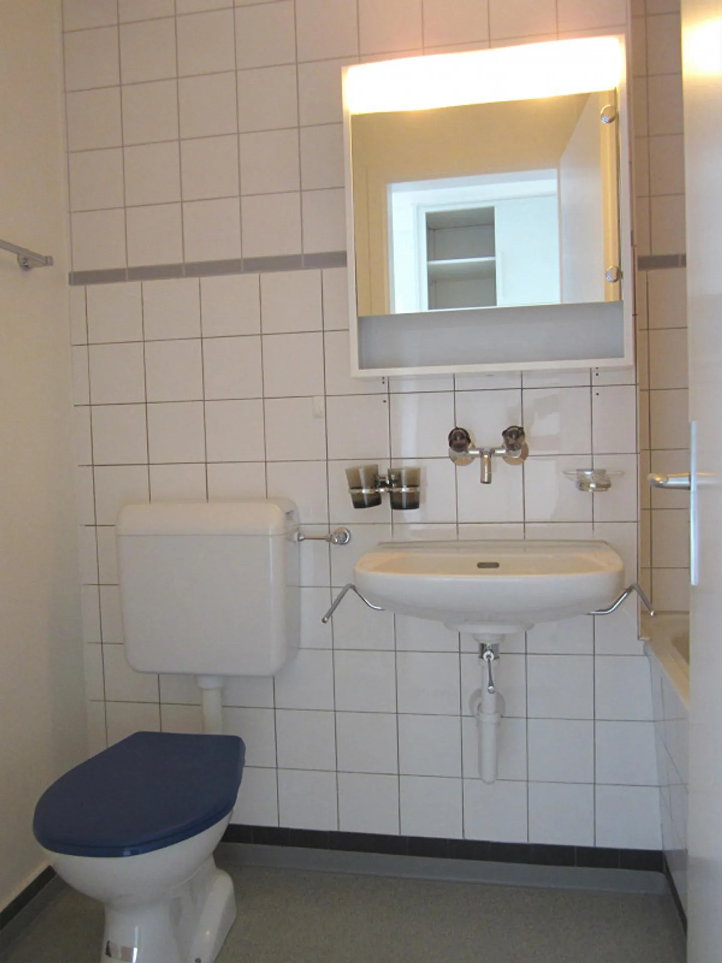 Luminoso appartamento 1.5 locali vicino al centro - Foto 9 di 10