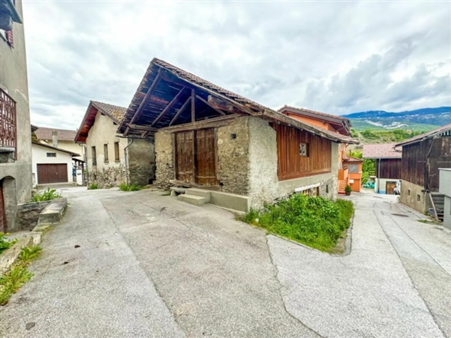 «Scheune 4.5 Zimmer in Chalais» - Foto 1 von 15