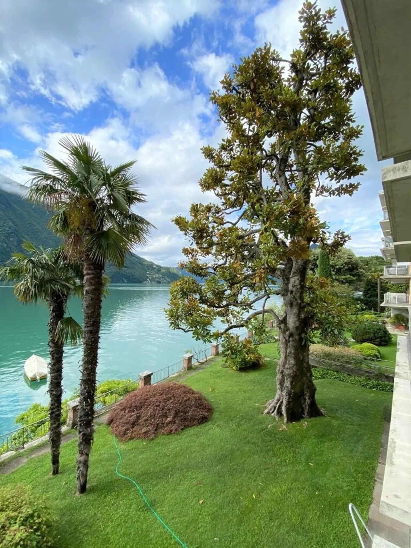 CASTAGNOLA
Appartamento ammobiliato 3.5 locali fronte lago - Foto 5 di 9