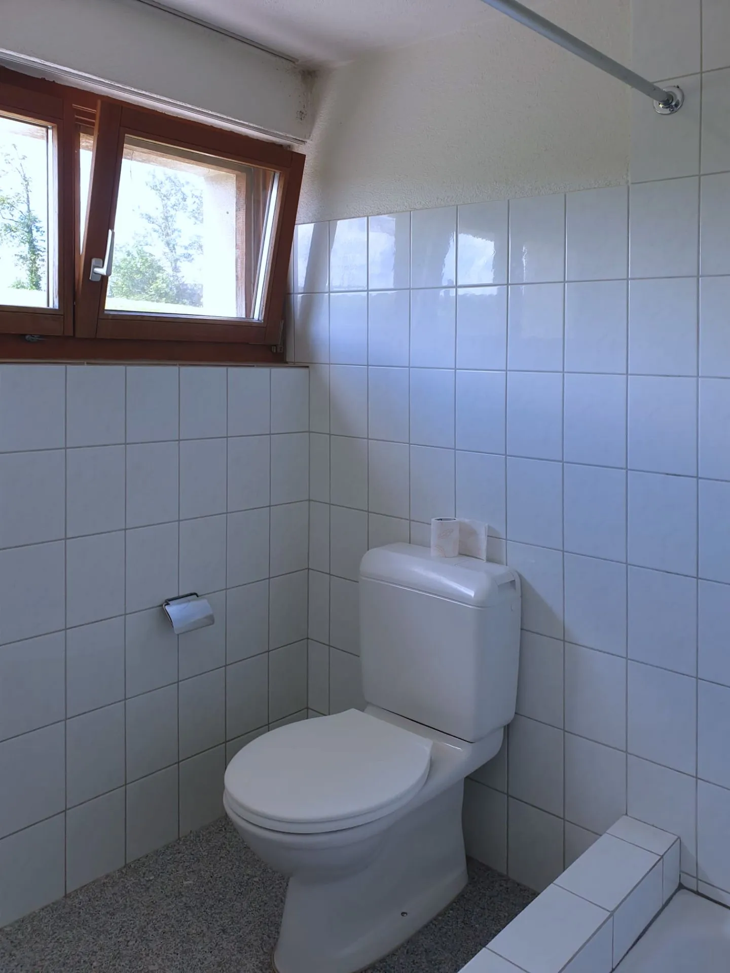 Sehr ruhiges Wohnen oder Arbeiten im Soussol - Foto 8 von 12