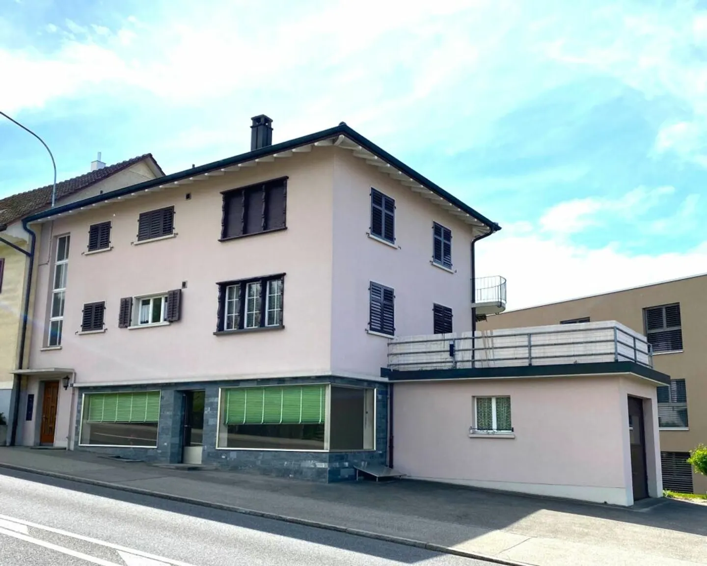 Casa Plurifamiliare con Grande Potenziale - Foto 1 di 20