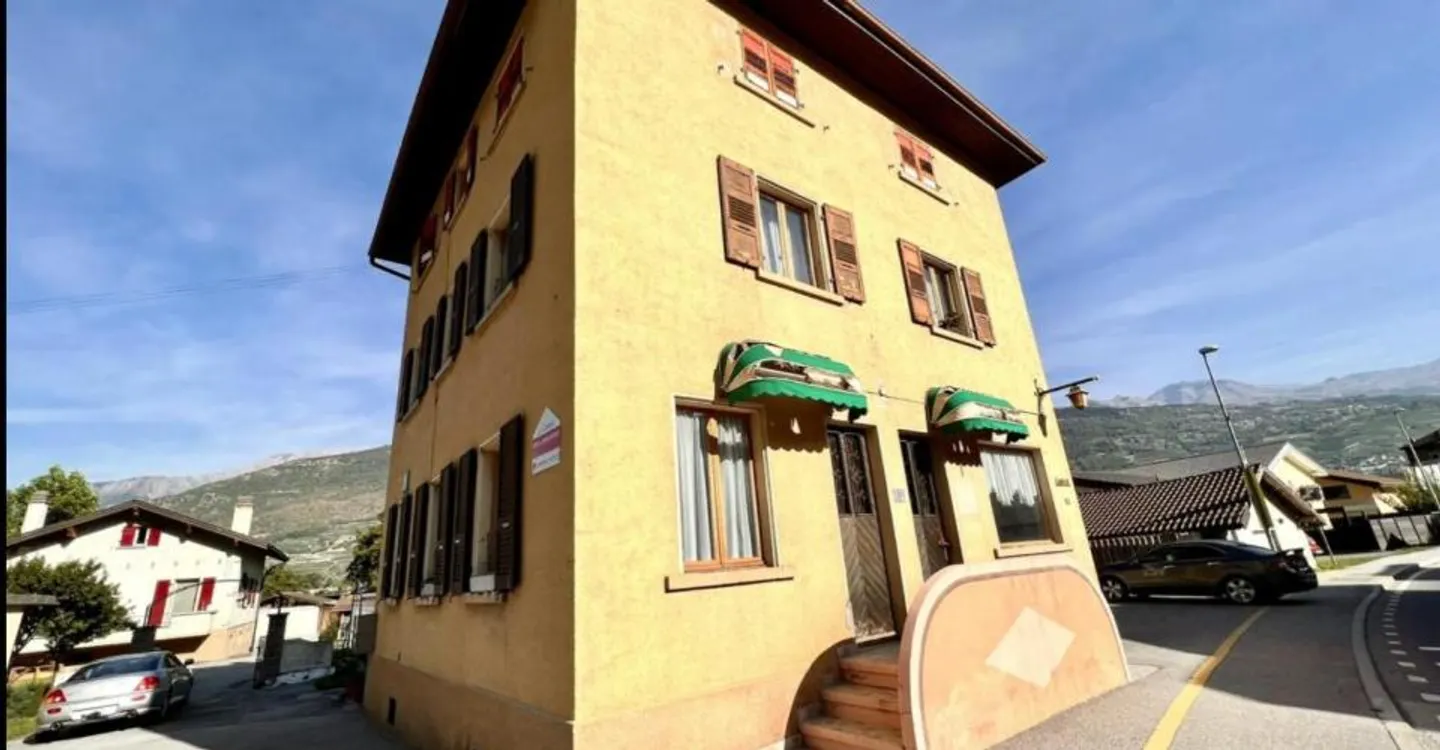 Casa di Villaggio con Grande Potenziale - Foto 4 di 11