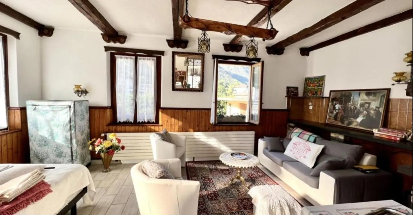 Casa di Villaggio con Grande Potenziale - Foto 6 di 11