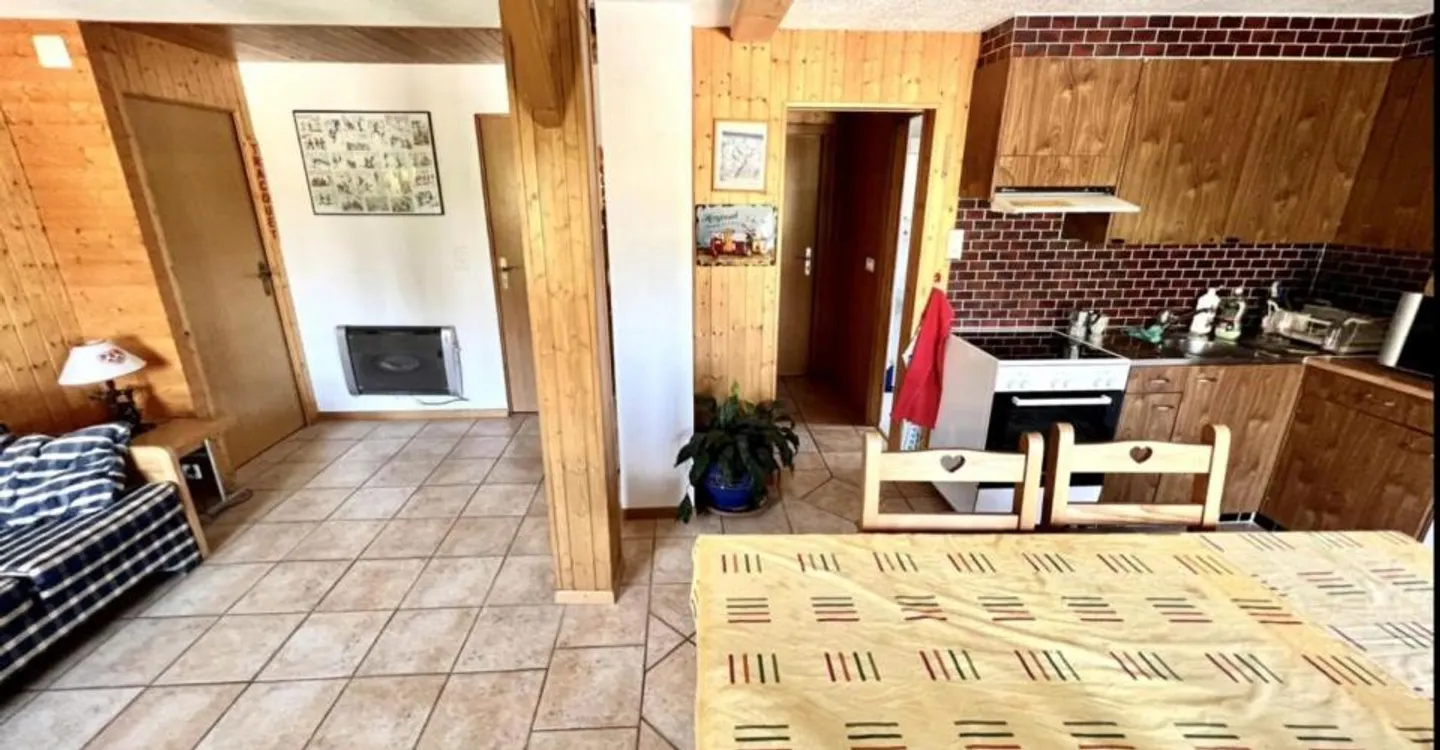 Casa di Villaggio con Grande Potenziale - Foto 10 di 11