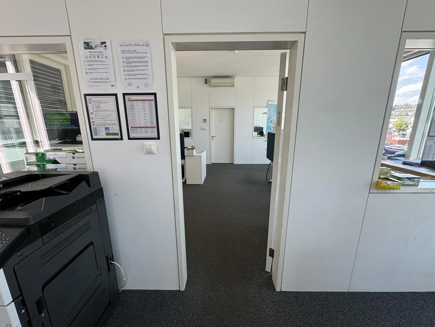 Zentrale Büro- und Gewerbefläche zu vermieten! - Foto 9 von 23