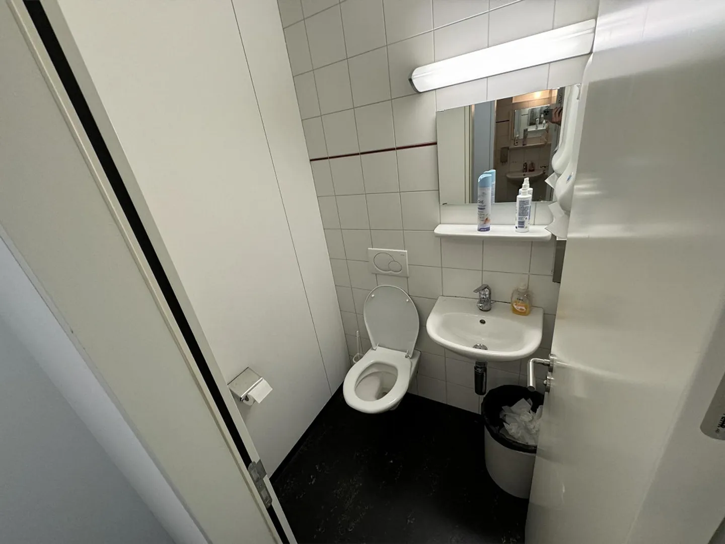 Zentrale Büro- und Gewerbefläche zu vermieten! - Foto 20 von 23