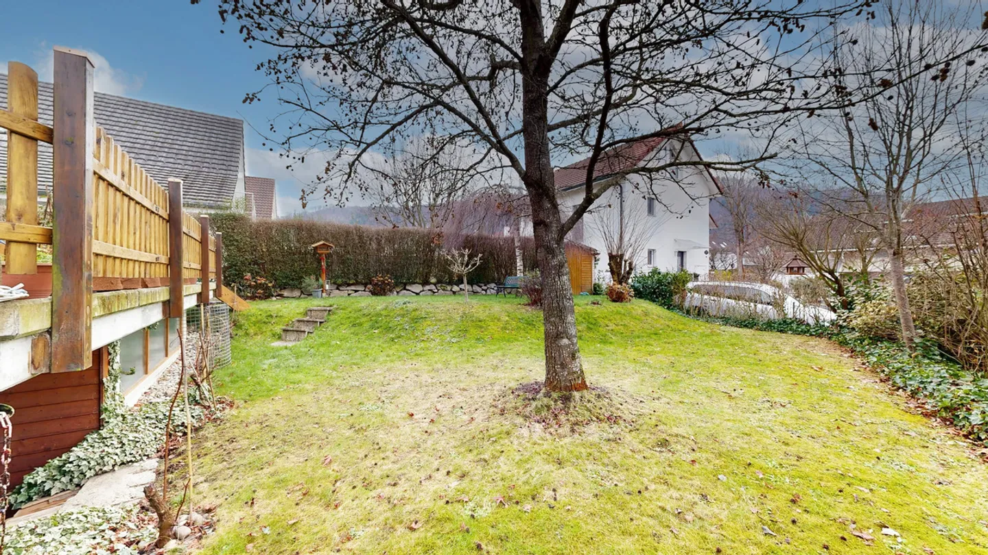 Belle maison individuelle de 4,5 pièces avec carport et grand jardin - Photo 12 sur 25
