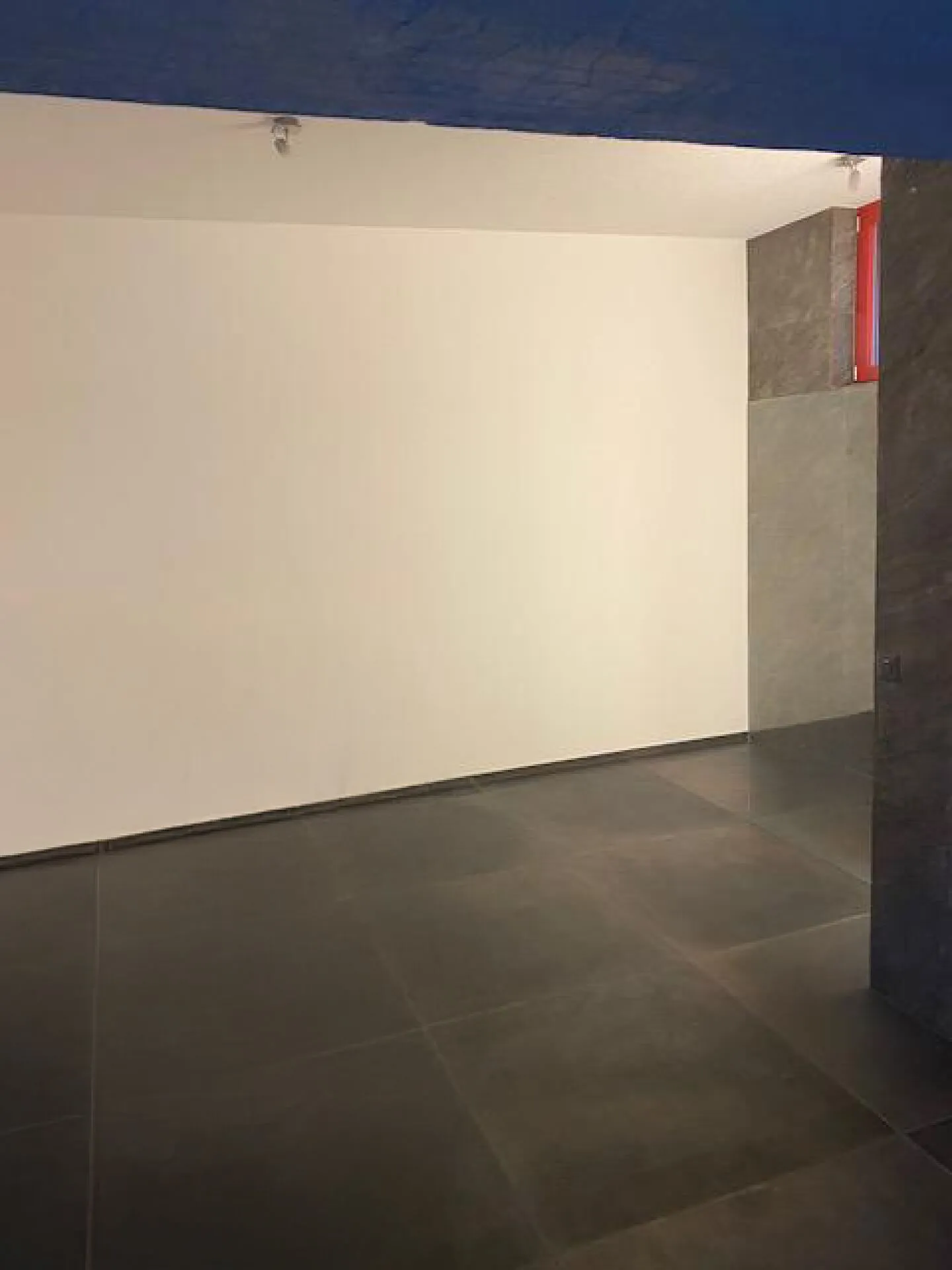 Negozio in affitto in ottima posizione a Port - Foto 5 di 5
