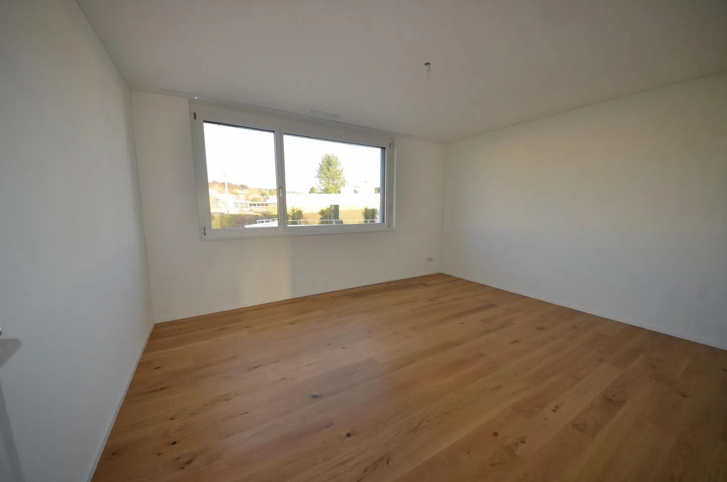 Modern 4.5-room apartment in a central location in Bülach - Photo 3 of 5
