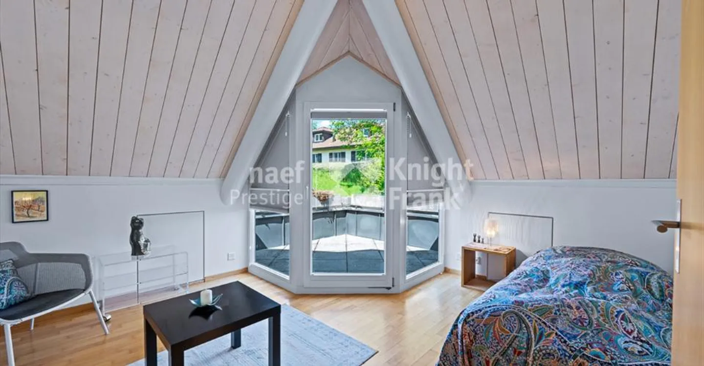 Einzelvilla mit 6 Zimmern und atemberaubendem Blick zu verkaufen in Lossy - Foto 8 von 10