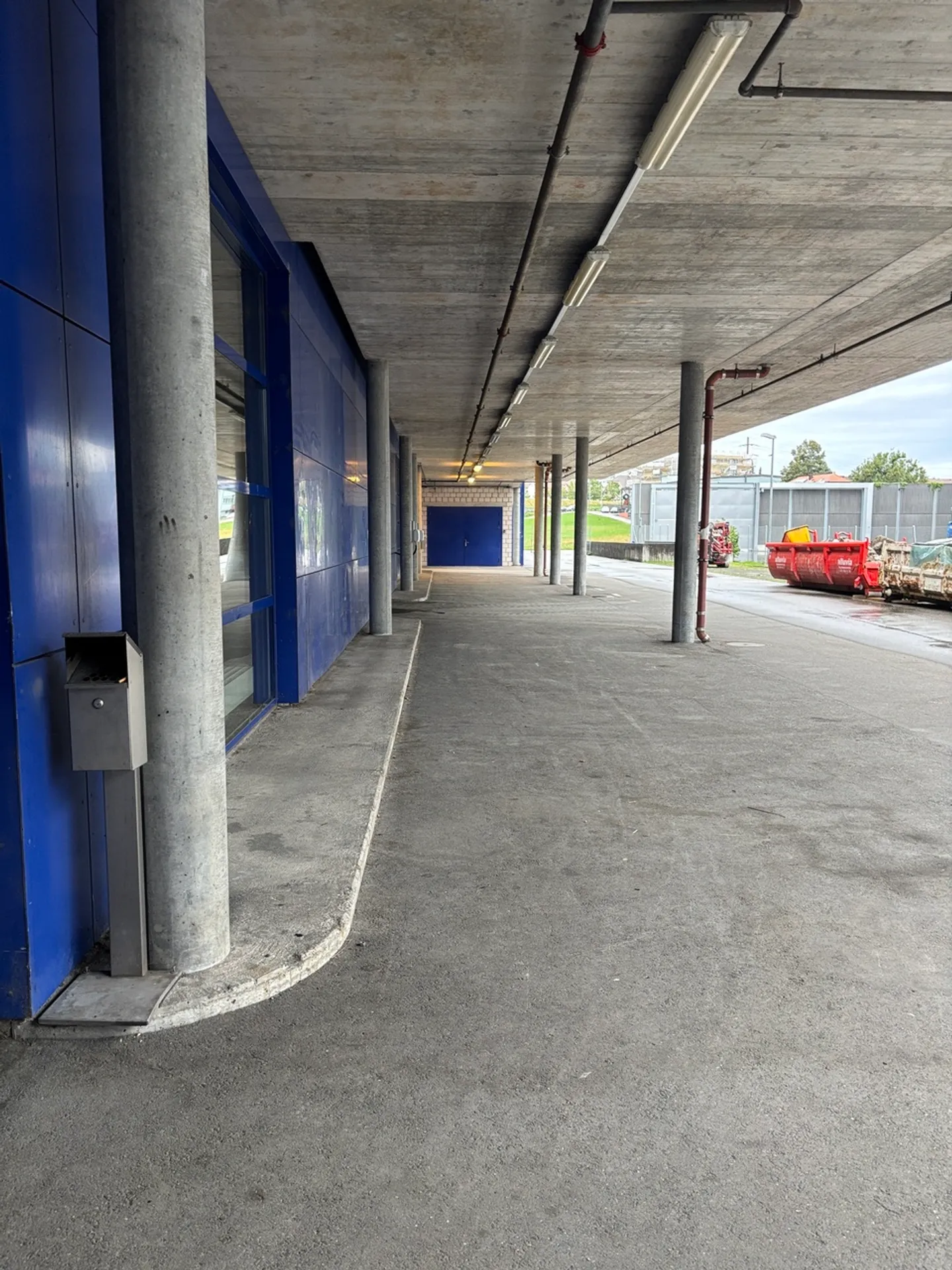 Vielseitige Gewerbefläche - Foto 1 von 9