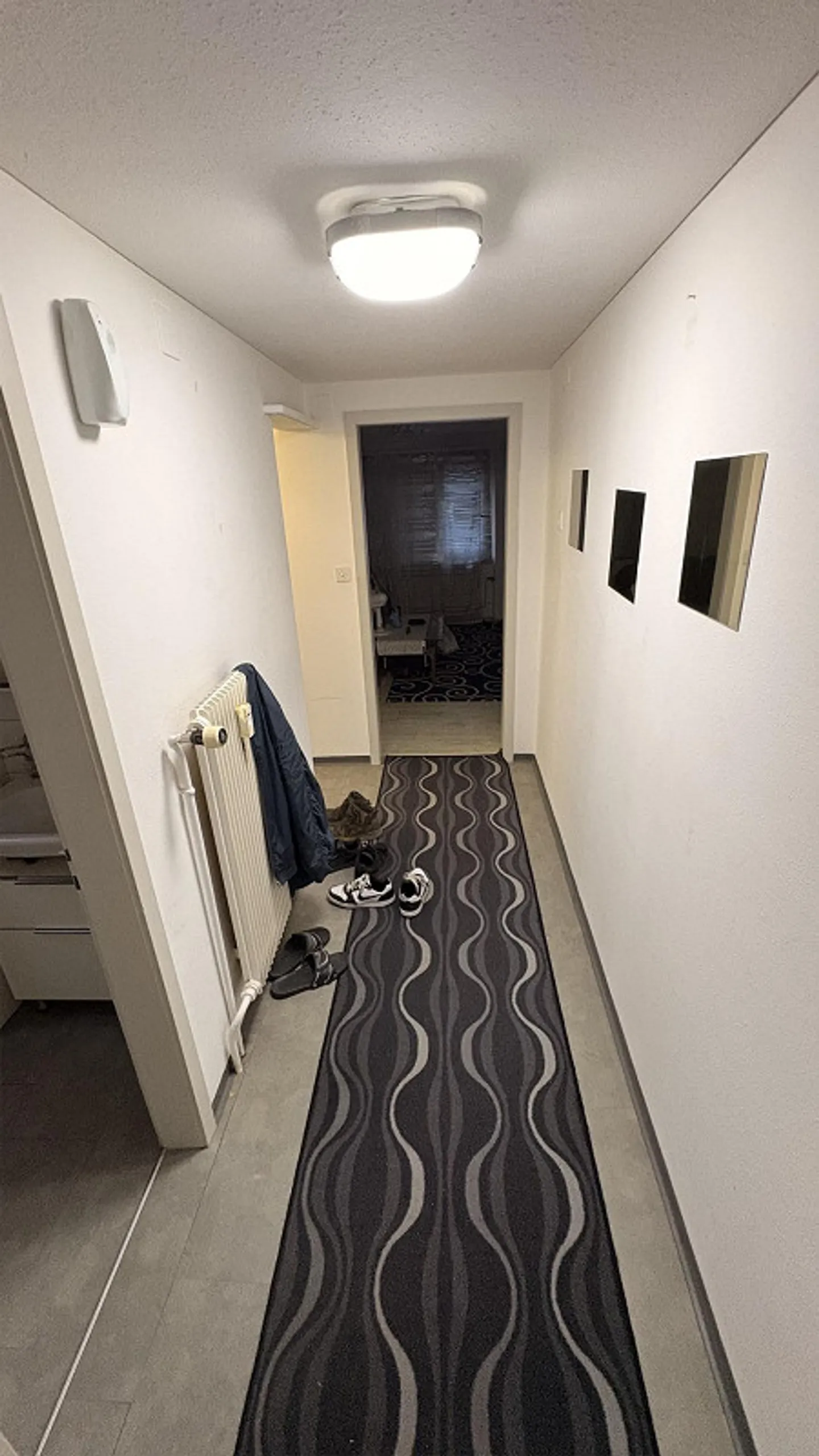 1-room apartment for rent - Photo 2 of 4