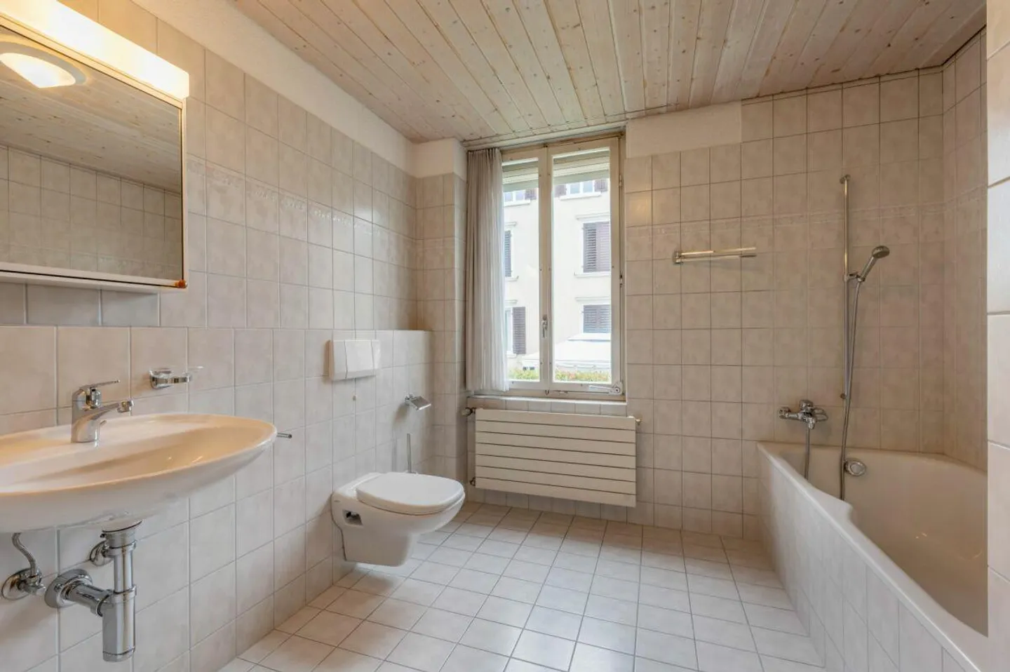 Charmantes Zweifamilienhaus in zentraler Lage - Foto 10 von 23