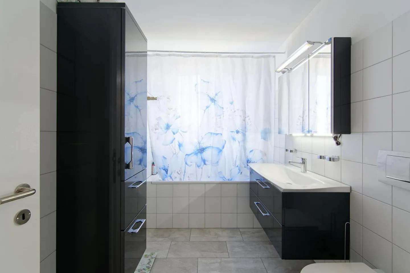 Appartamento moderno di 4,5 stanze all'ultimo piano - Foto 7 di 8