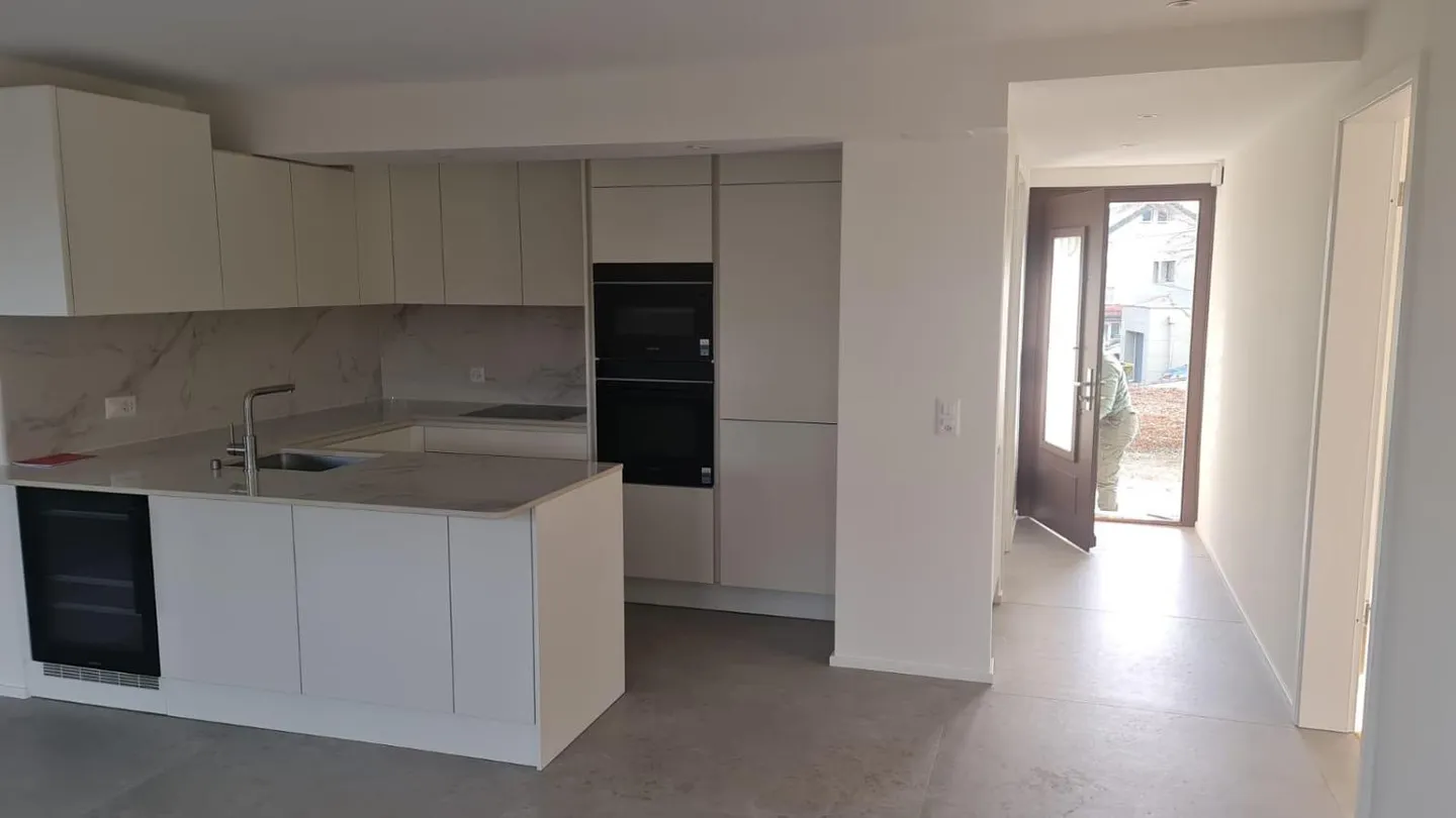 7.5 Room House - Photo 10 of 13