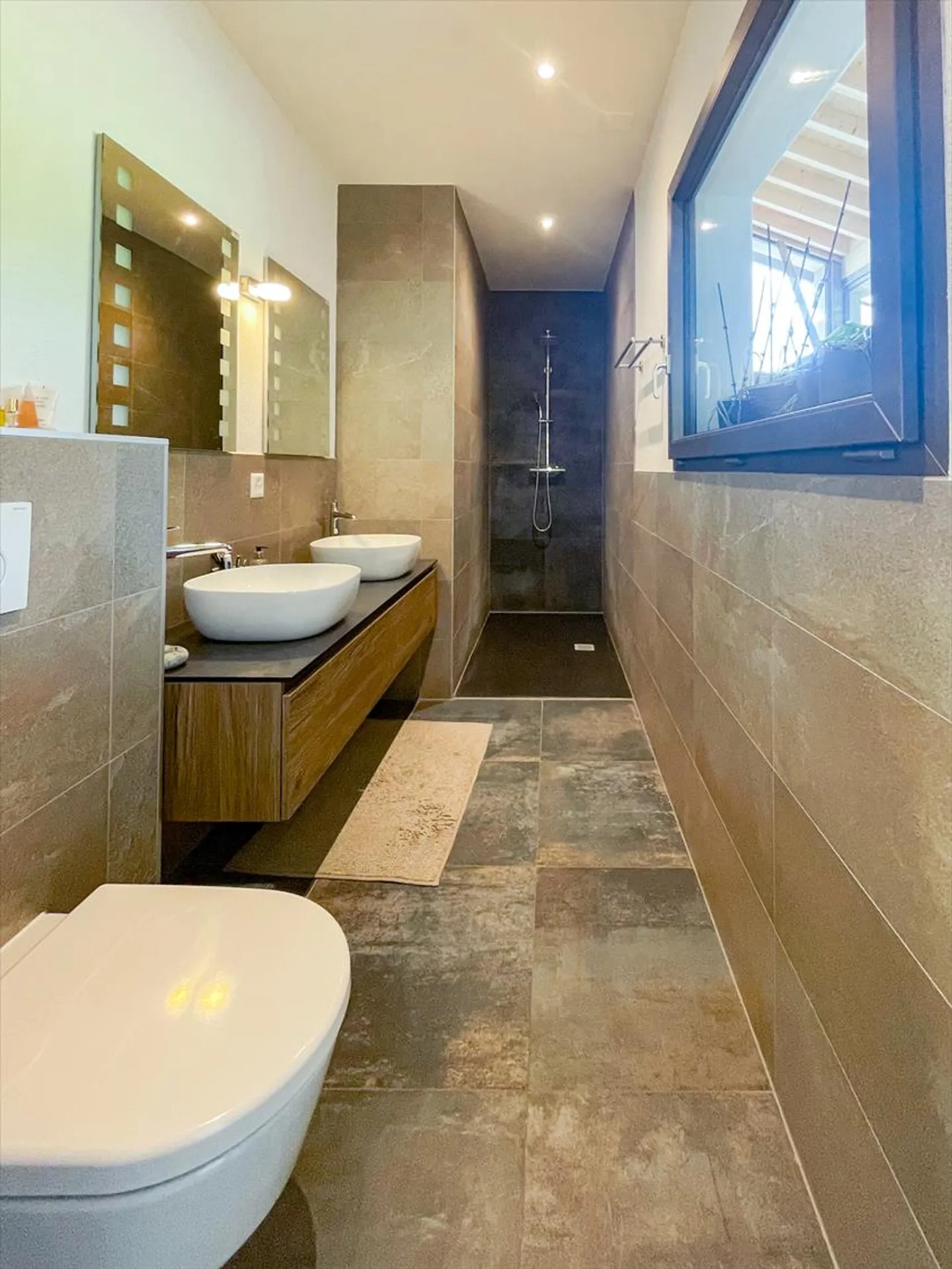 Chalet dell'architetto di eccezione nel cuore della natura con piscina e vista panoramica - Foto 8 di 15