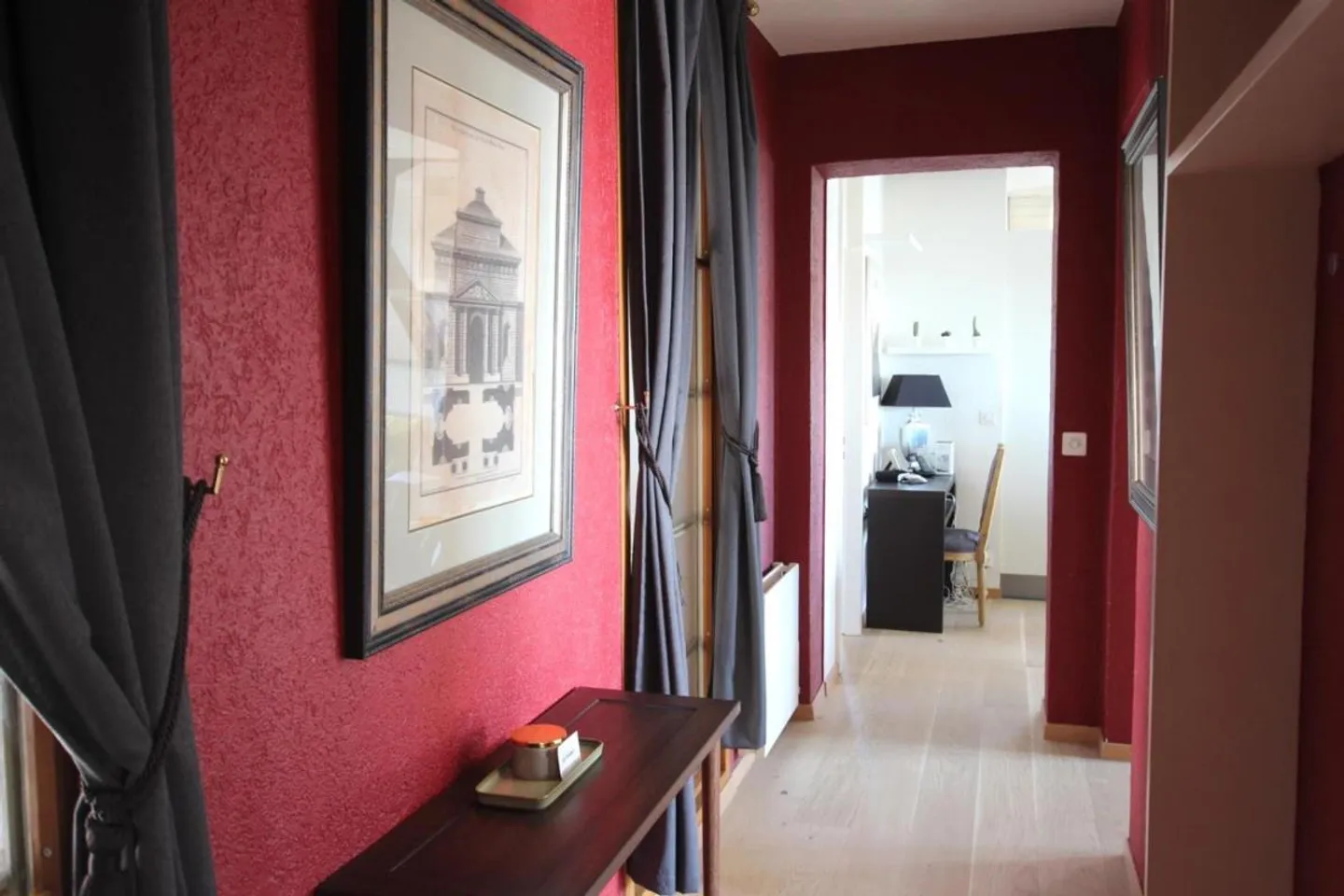 Furnished 4-room apartment - Photo 8 of 9