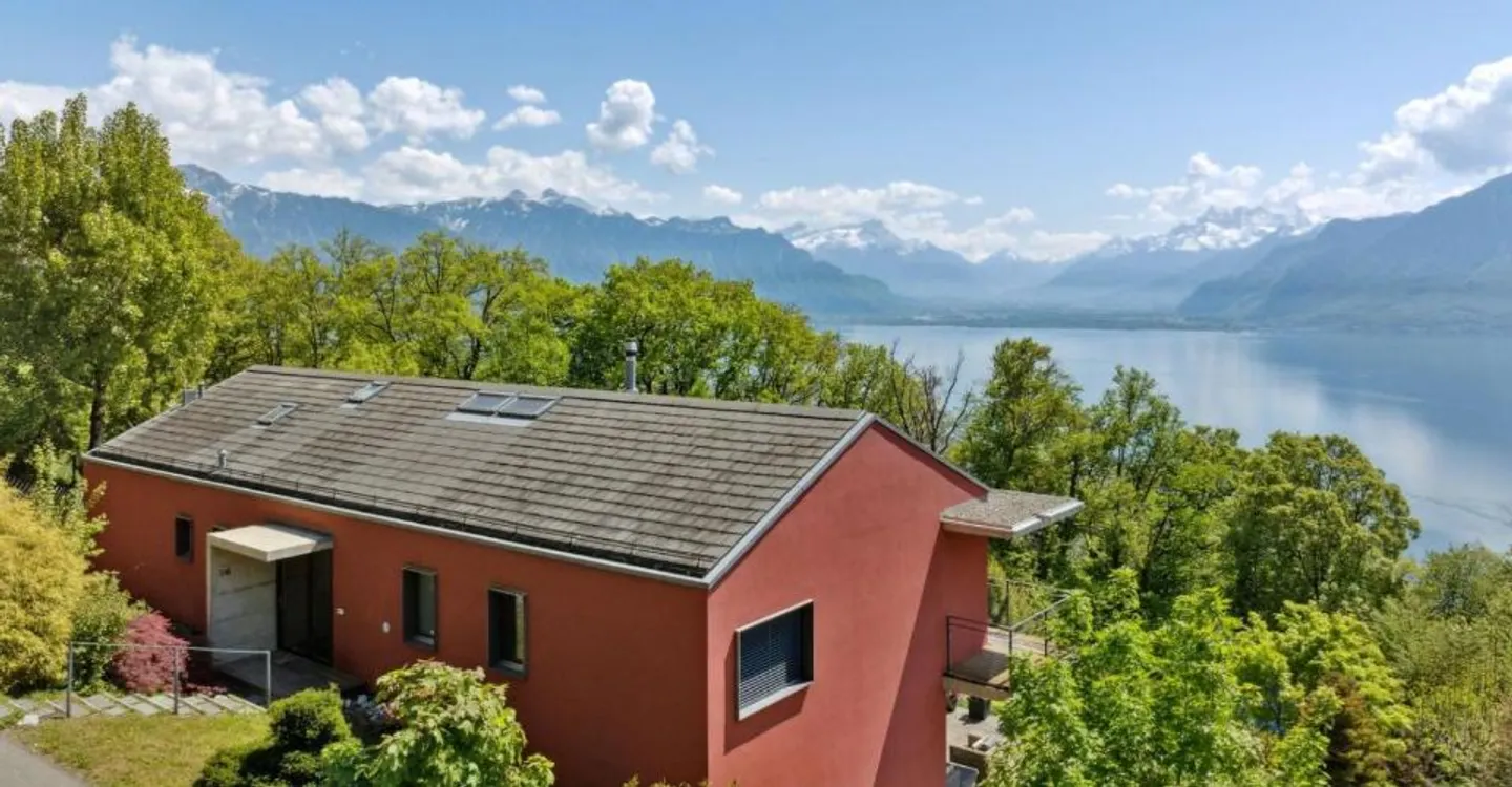 Unique - Contemporary design between sky and lake - Photo 3 of 10