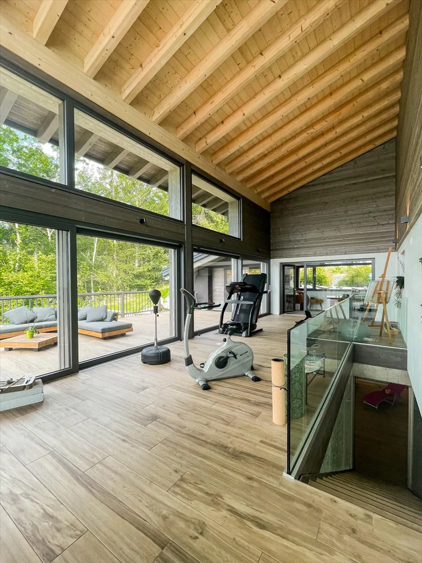 Chalet dell'architetto di eccezione nel cuore della natura con piscina e vista panoramica - Foto 10 di 15