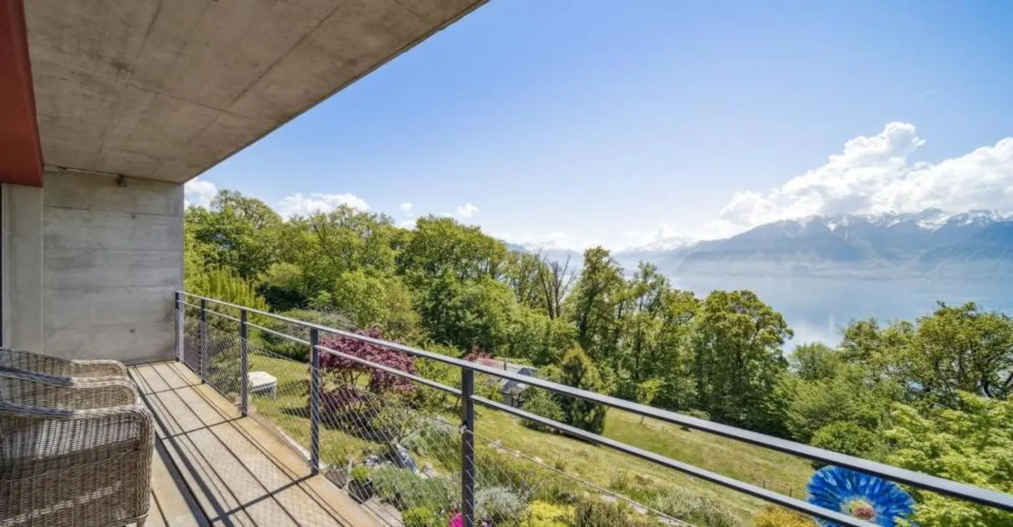 Unique - Contemporary design between sky and lake - Photo 9 of 10