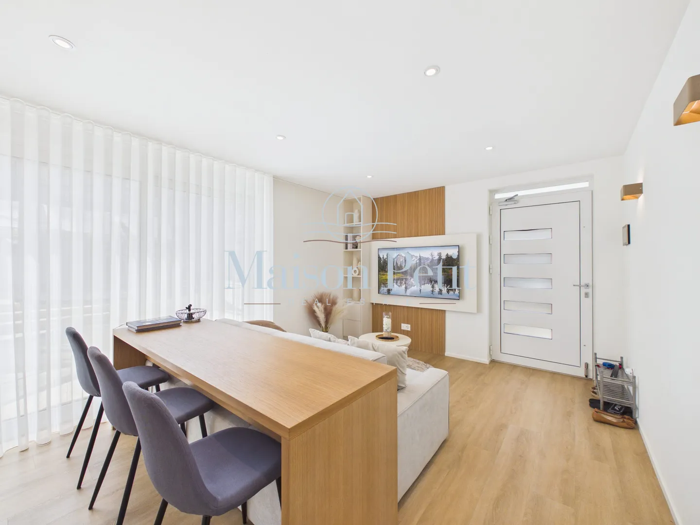 Maison familiale rénovée avec piscine - Photo 12 sur 13