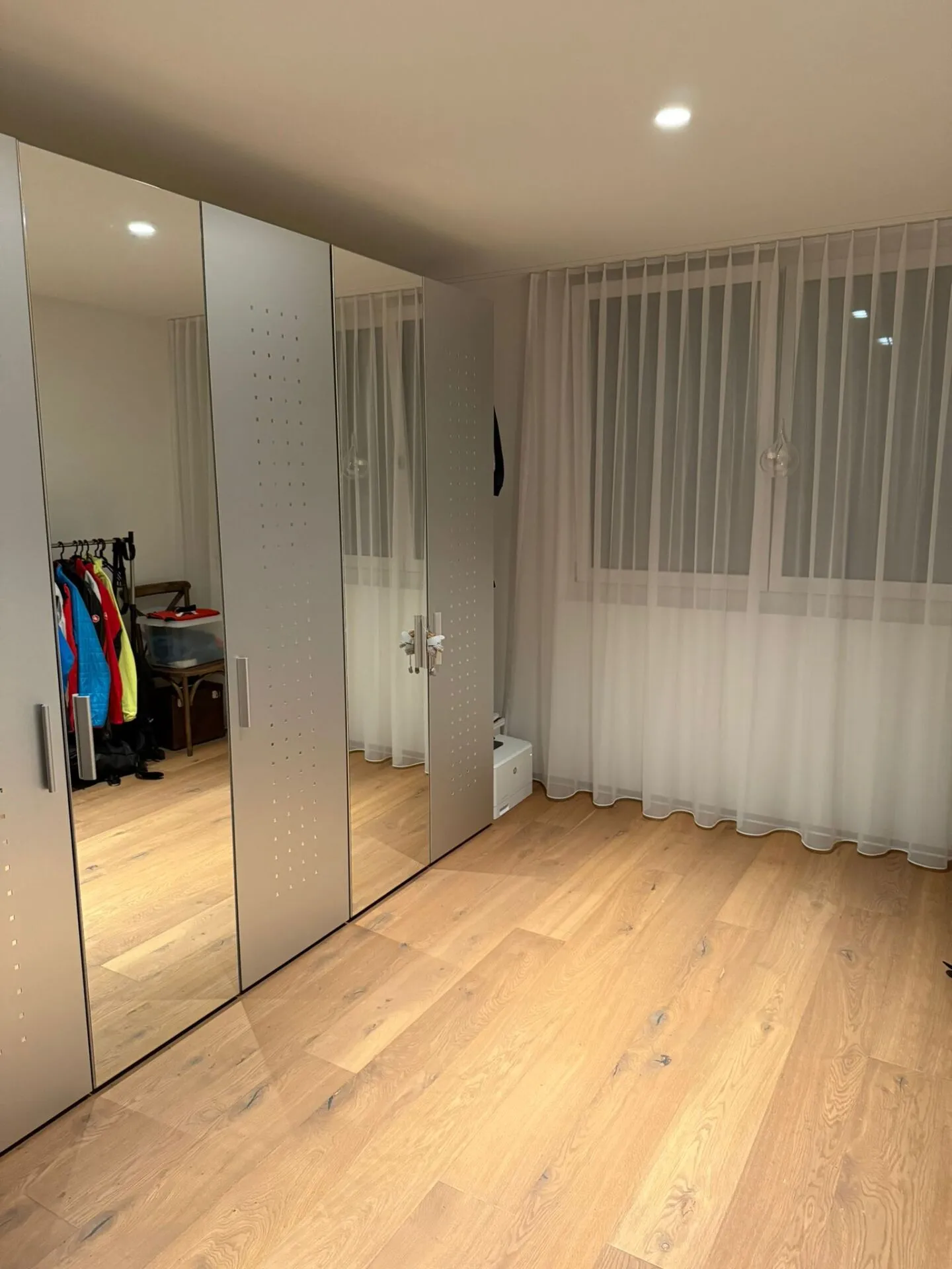 Appartamento moderno di 4½ locali con terrazza a Visp - affitto a lungo termine - Foto 6 di 13