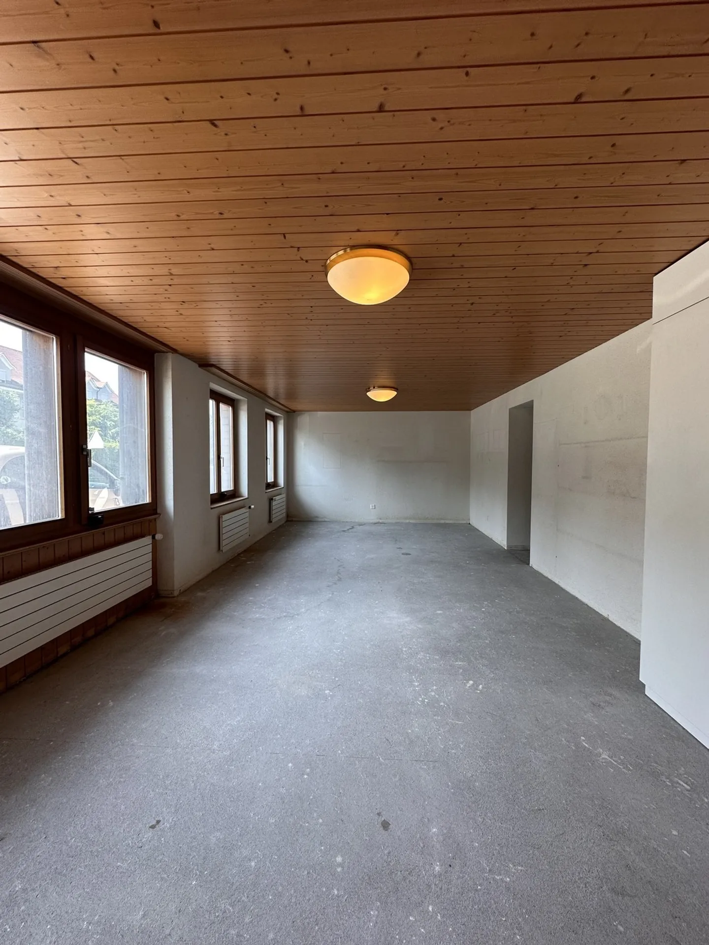 Auf der Suche nach Büro-, Lager- oder Bastelräumen? – Bei uns werden Sie fündig! - Foto 2 von 12