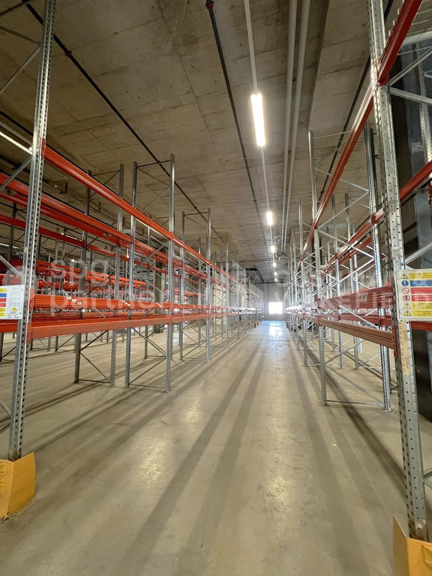 Grenet 21 - Magazzini logistici, attività artigianali e uffici moderni con terrazza - Foto 6 di 13