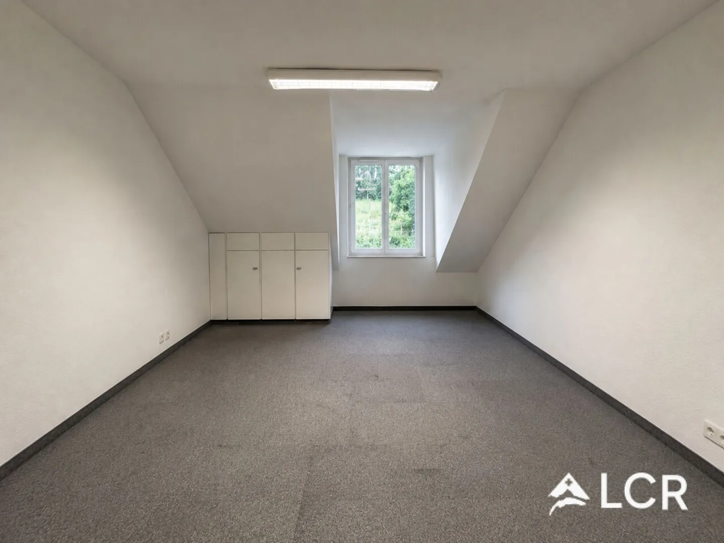 Office of 26m² in Schloss Vaumarcus - Photo 3 of 6