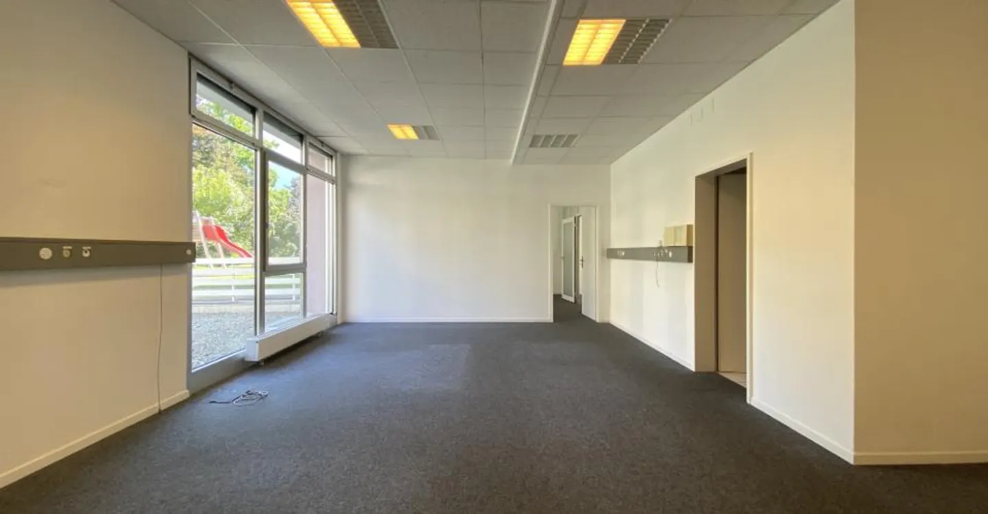 Büro 3 Zimmer - Foto 2 von 7