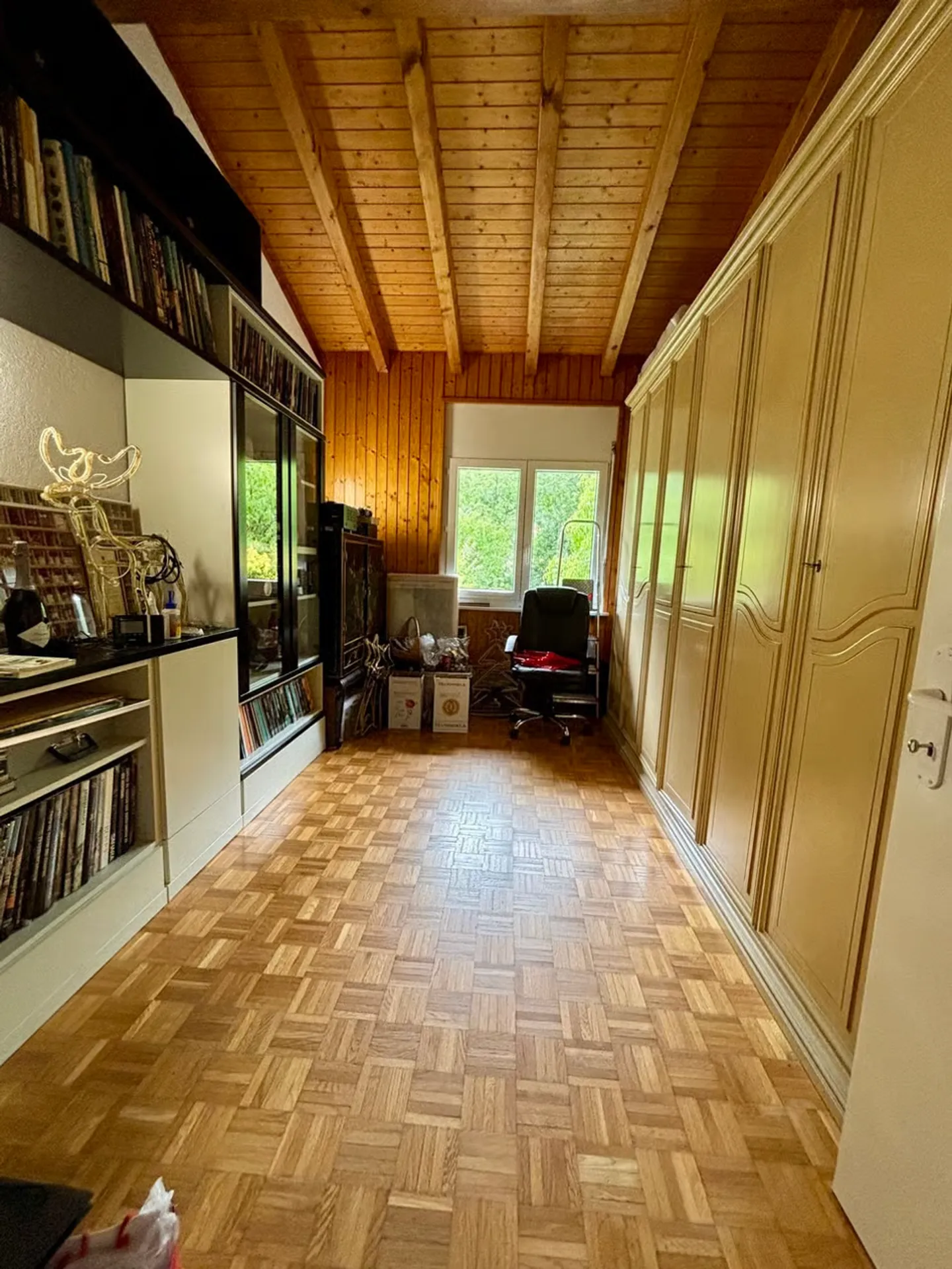 6005-MV. Chamoson. Large character villa in the heart of Chamoson - Photo 8 of 13
