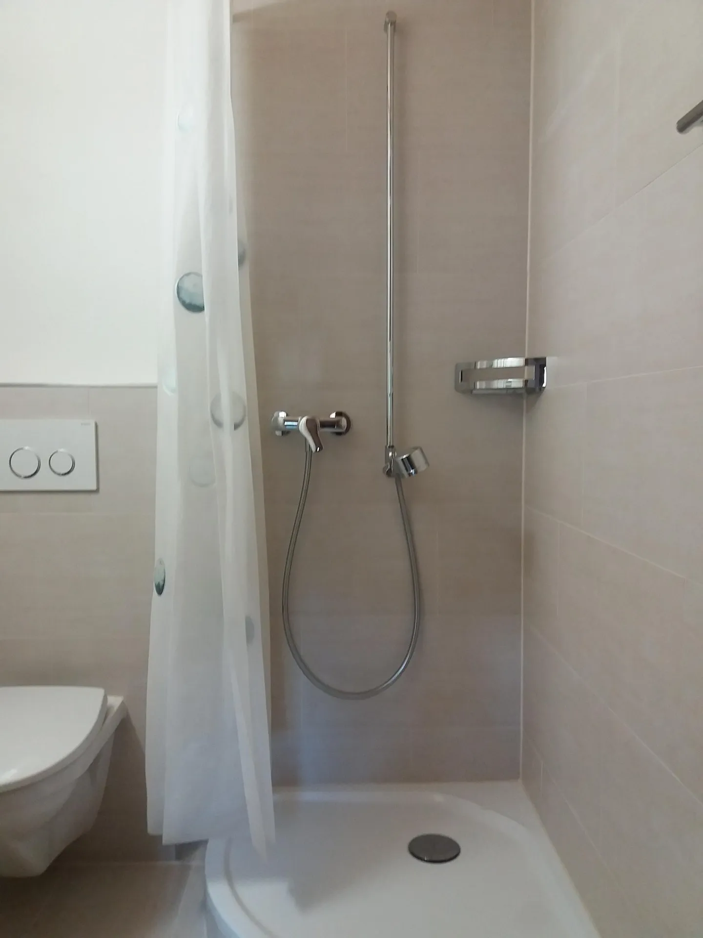 Charming 2.5 Room Apartment in a Beautiful Location - Photo 11 of 12