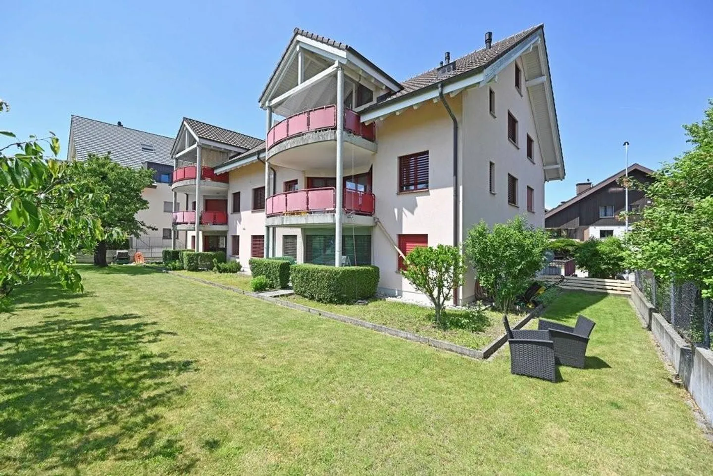 Schöne 2.5-Zimmer-Erdgeschoss-Wohnung in Kirchberg - Foto 1 von 7
